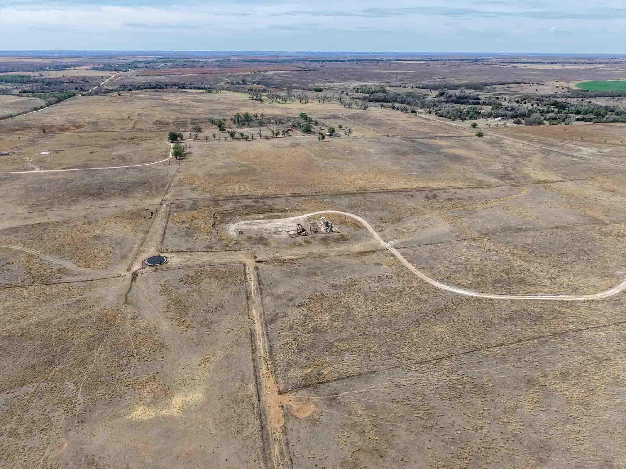 Sweetwater Creek Hwy 152, Mobeetie, TX 79061, photo 58