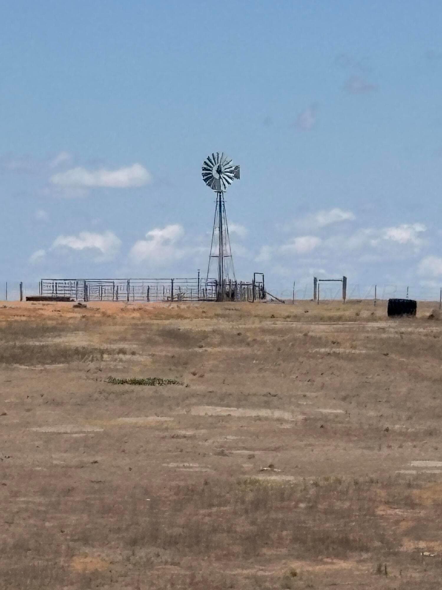 McLean, TX 79057