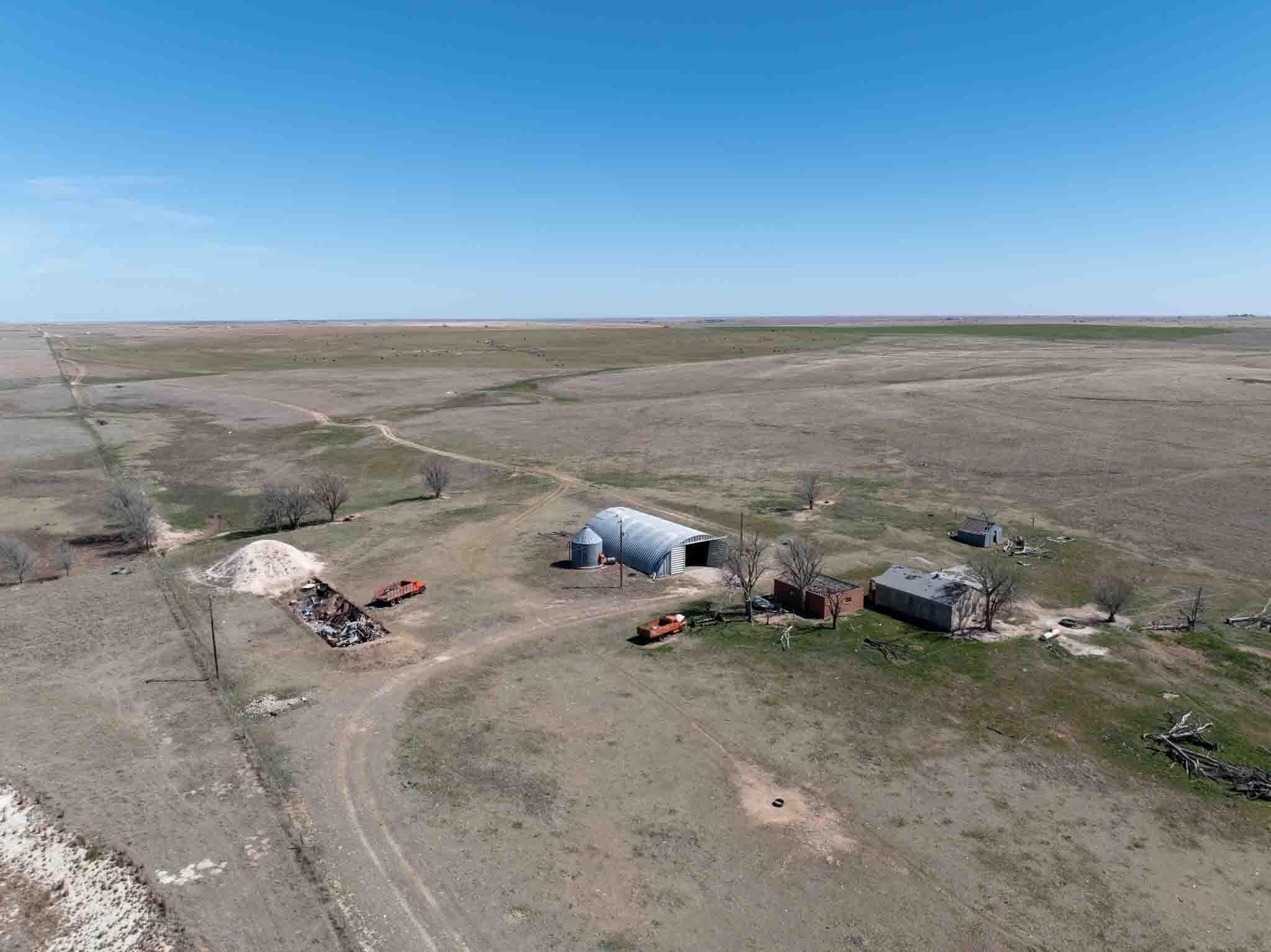 Bourquin Cattle 813 Ac, Follett, TX 79034, photo 36