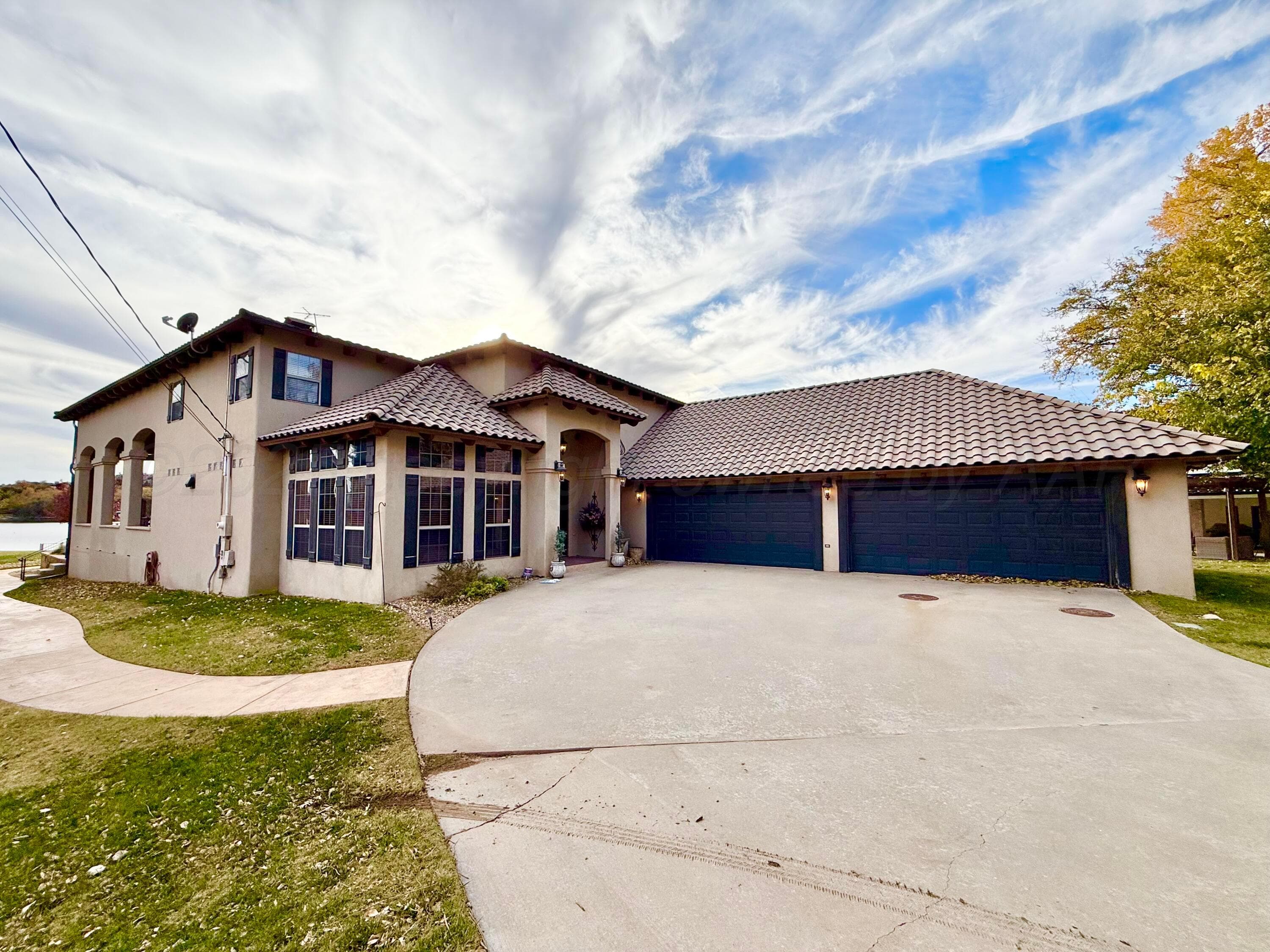 516 N SHORE Drive, Amarillo, TX 79118-8001, photo 3