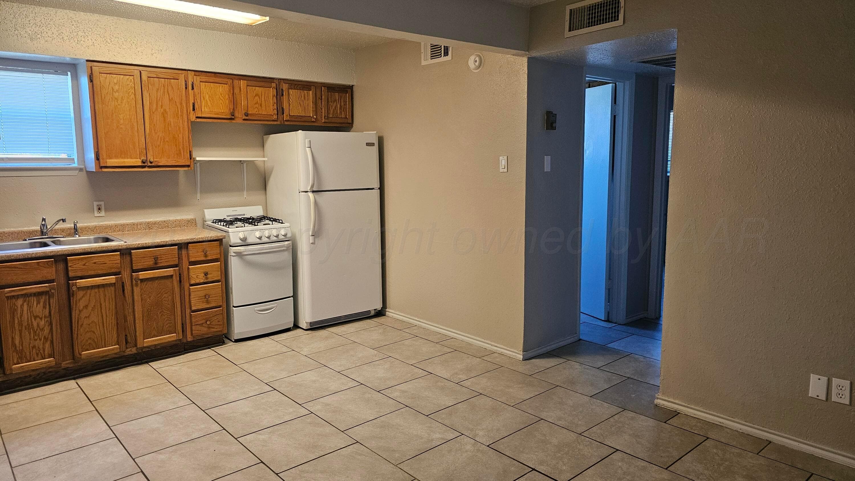 1031 N SUMNER Street, Pampa, TX 79065-4634, photo 16